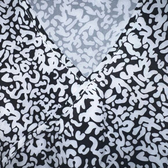 New in package black & white dress size med - Picture 2 of 7